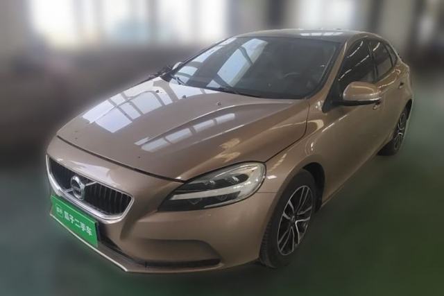 Used Volvo V40 2017 T3 Zhiyi Edition