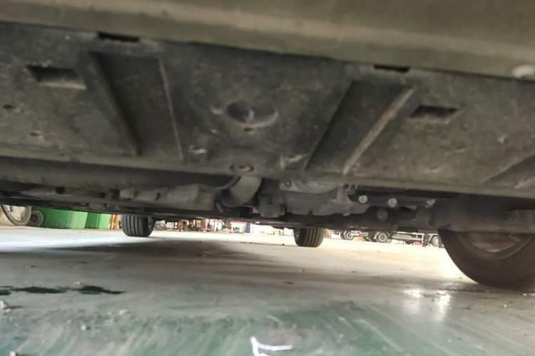 Used Volvo V40 2017 T3 Zhiyi Edition Chassis Front