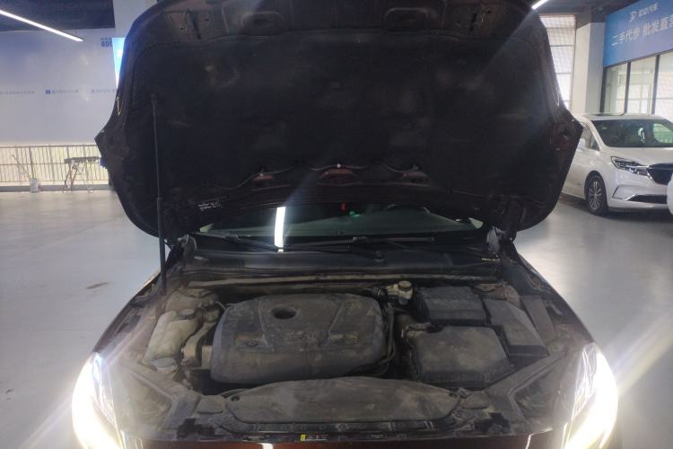 Used Volvo V40 2017 Cross Country T3 Zhiya Edition Engine Bay