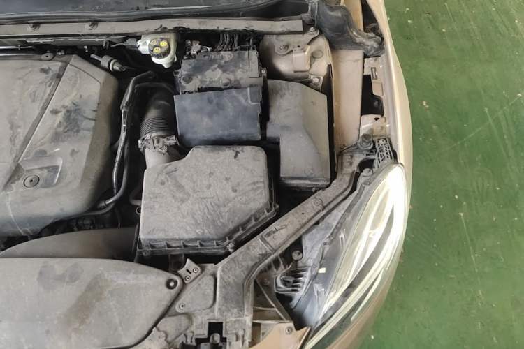 Used Volvo V40 2017 T3 Zhiyi Edition Engine Bay Left