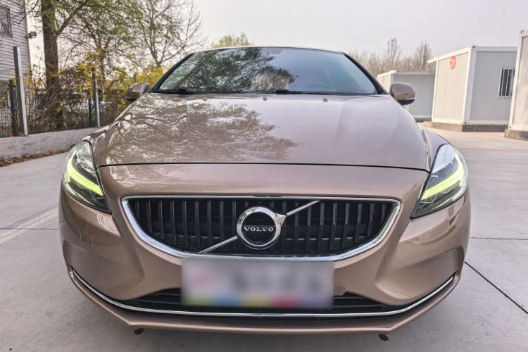 Used Volvo V40 2017 T3 Zhiyi Edition Exterior 1