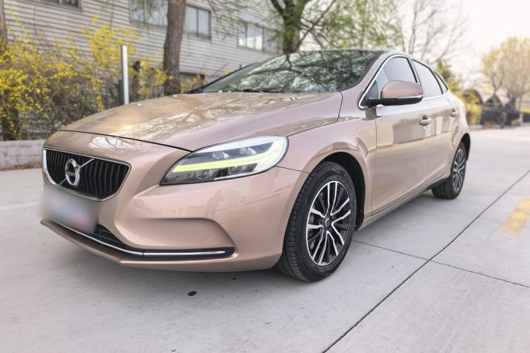 Used Volvo V40 2017 T3 Zhiyi Edition Exterior 2