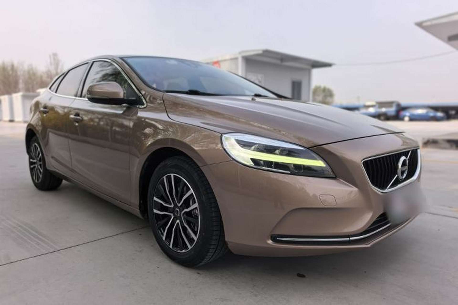 Used Volvo V40 2017 T3 Zhiyi Edition Exterior 4