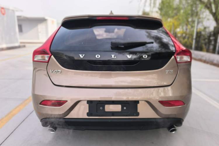 Used Volvo V40 2017 T3 Zhiyi Edition Exterior 6
