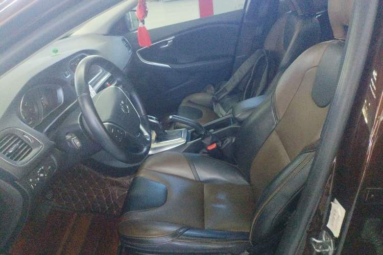 Used Volvo V40 2017 Cross Country T3 Zhiya Edition Left Front Seat