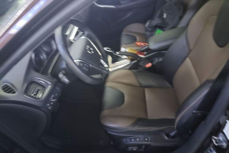 Used Volvo V40 2017 Cross Country T3 Zhiya Edition Left Front Seat