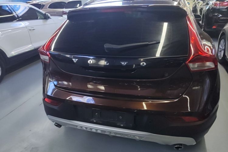 Used Volvo V40 2017 Cross Country T3 Zhiya Edition Rear