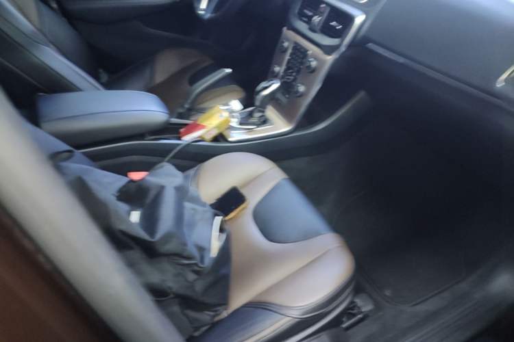 Used Volvo V40 2017 Cross Country T3 Zhiya Edition Right Front Seat