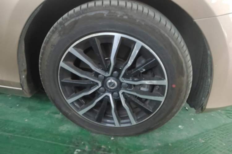 Used Volvo V40 2017 T3 Zhiyi Edition Right Front Wheel Hub