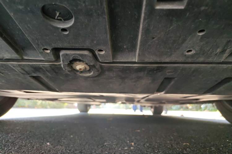 Used Volvo V40 2017 T3 Zhiyi Edition Chassis Front