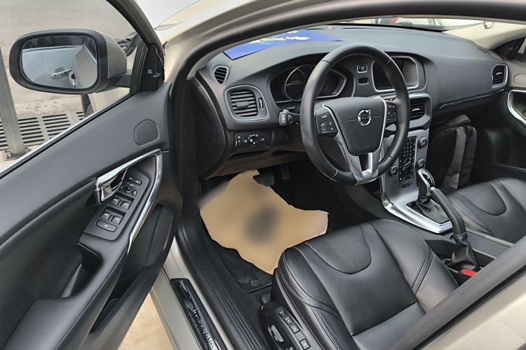 Used Volvo V40 2017 T3 Zhiya Edition Driver Seat
