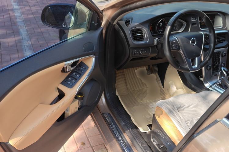 Used Volvo V40 2017 T3 Zhiya Edition Driver Seat