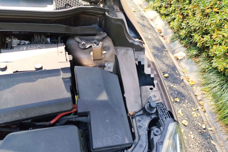 Used Volvo V40 2017 T3 Zhiyi Edition Engine Bay Left