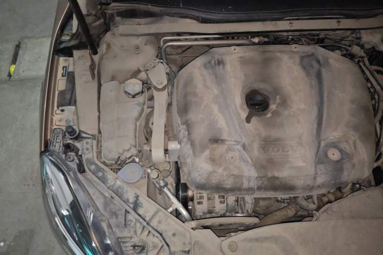 Used Volvo V40 2017 T3 Zhiyi Edition Engine Bay Right