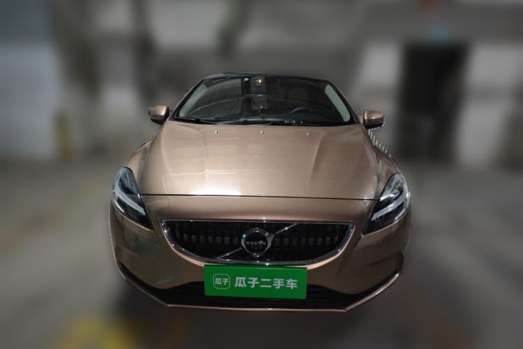 Used Volvo V40 2017 T3 Zhiyi Edition Front