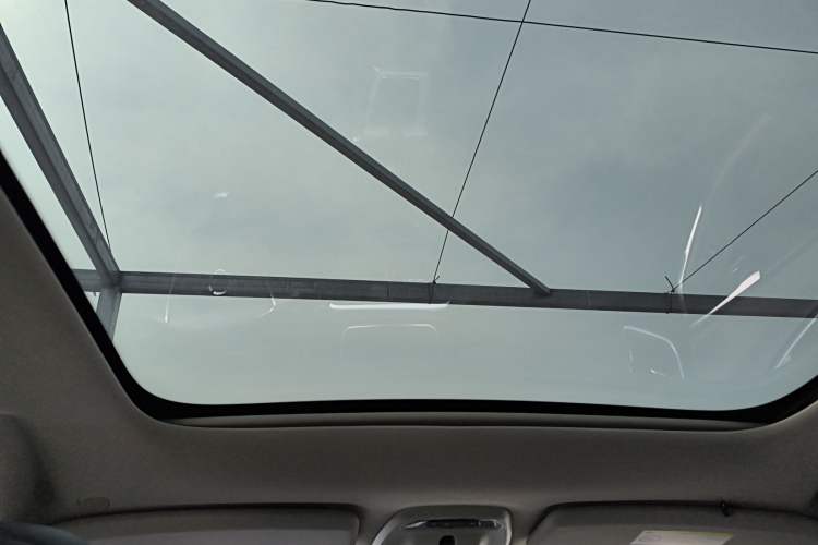 Used Volvo V40 2017 T3 Zhiya Edition Headliner