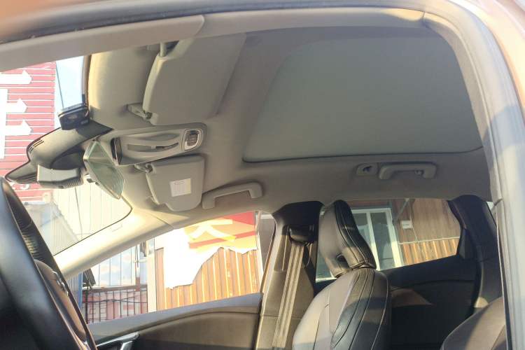 Used Volvo V40 2017 T3 Zhiyi Edition Headliner