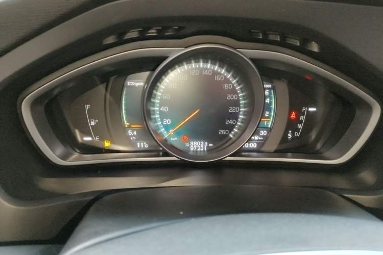 Used Volvo V40 2017 T3 Zhiya Edition Instrument Cluster
