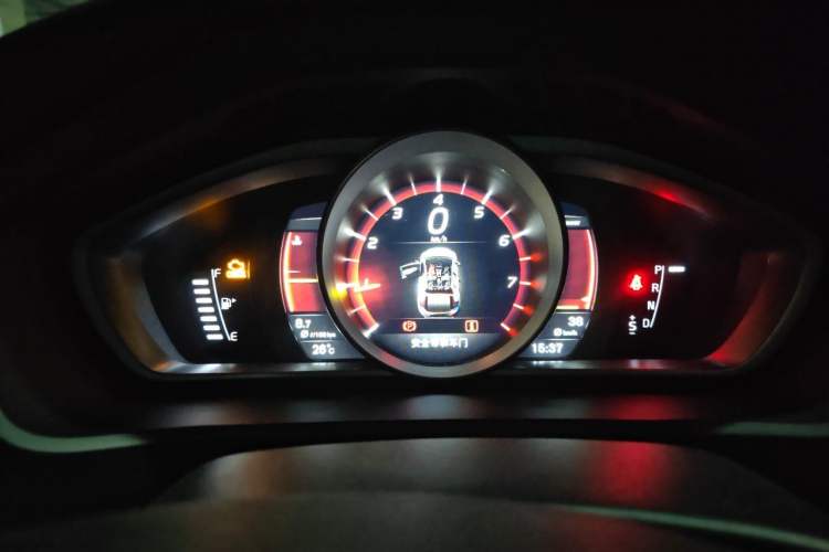 Used Volvo V40 2017 T3 Zhiyi Edition Instrument Cluster