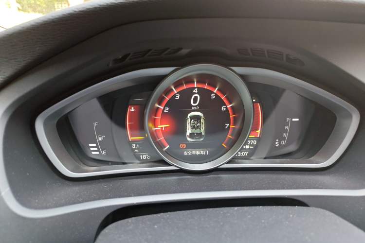 Used Volvo V40 2017 T3 Zhiyi Edition Instrument Cluster
