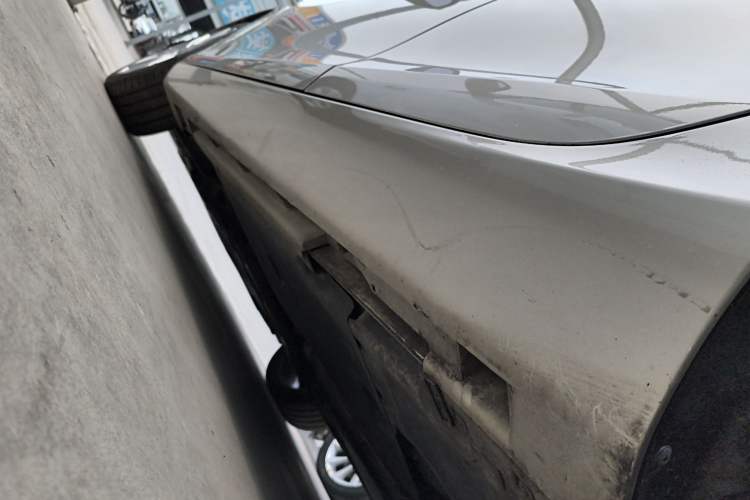 Used Volvo V40 2017 T3 Zhiya Edition Left Side Sill