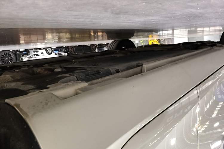 Used Volvo V40 2017 T3 Zhiyi Edition Left Side Sill
