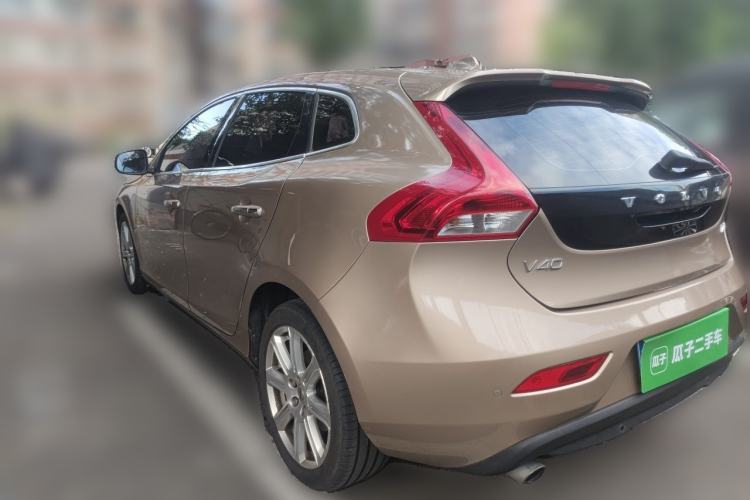 Used Volvo V40 2017 T4 Smart Luxury Edition Rear Left 45 Deg