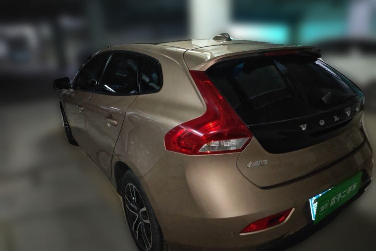 Used Volvo V40 2017 T3 Zhiyi Edition Rear Left 45 Deg