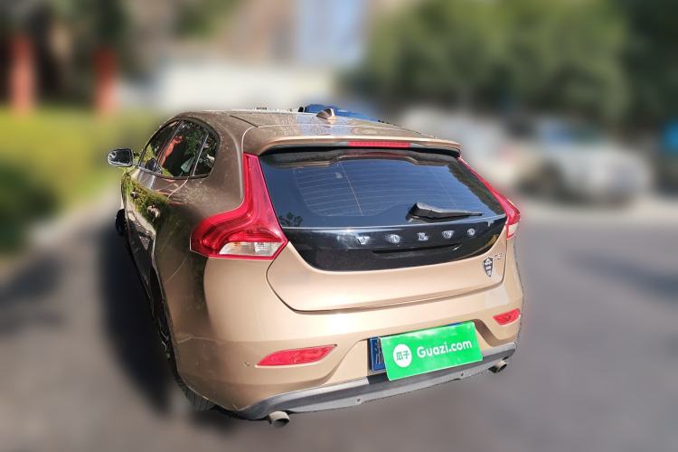 Used Volvo V40 2017 T3 Zhiyi Edition Rear Left 45 Deg