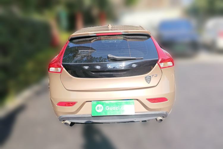 Used Volvo V40 2017 T3 Zhiyi Edition Rear