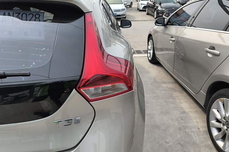Used Volvo V40 2017 T3 Zhiya Edition Right Rear Taillight
