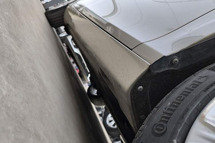 Used Volvo V40 2017 T3 Zhiya Edition Right Side Sill