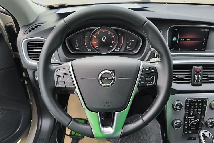 Used Volvo V40 2017 T3 Zhiya Edition Steering Wheel