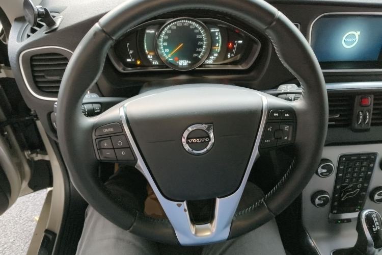 Used Volvo V40 2017 T3 Zhiya Edition Steering Wheel