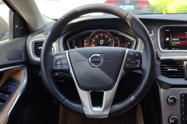 Used Volvo V40 2017 T3 Zhiya Edition Steering Wheel