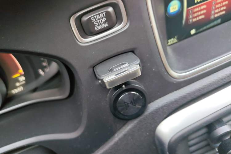 Used Volvo V40 2017 T3 Zhiyi Edition Vehicle Key