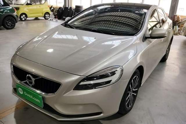 Used Volvo V40 2017 T3 Zhiyi Edition