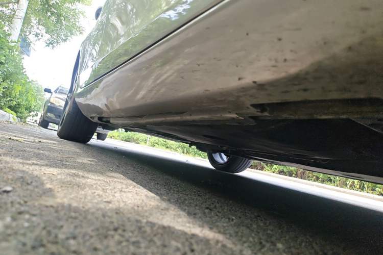 Used Volvo V40 2017 T3 Zhiya Edition Chassis Front Right