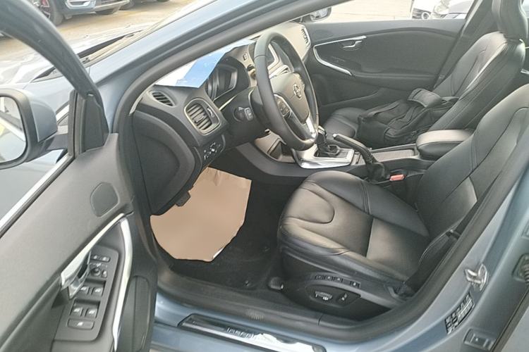 Used Volvo V40 2017 T3 Zhiya Edition Driver Seat