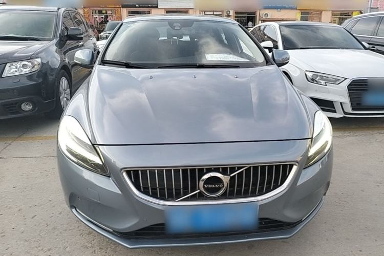 Used Volvo V40 2017 T3 Zhiya Edition Front