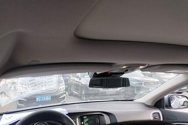 Used Volvo V40 2017 T3 Zhiya Edition Headliner