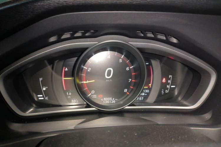 Used Volvo V40 2017 T3 Zhiya Edition Instrument Cluster