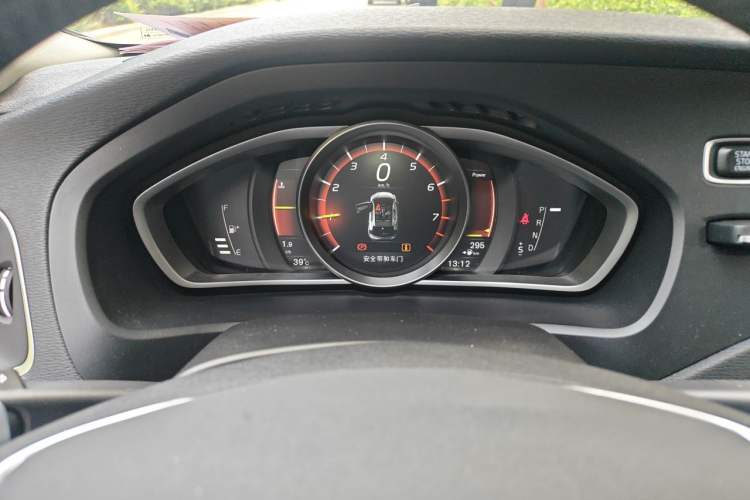Used Volvo V40 2017 T3 Zhiya Edition Instrument Cluster
