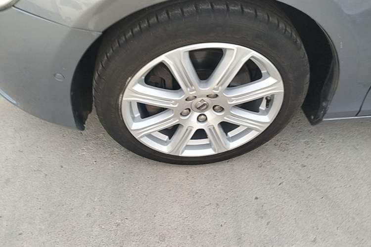 Used Volvo V40 2017 T3 Zhiya Edition Left Front Wheel Hub