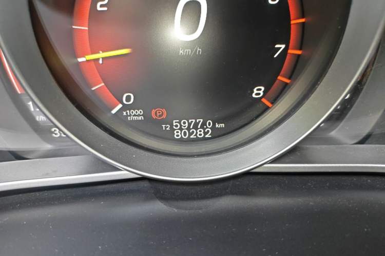 Used Volvo V40 2017 T3 Zhiya Edition Odometer Close Up