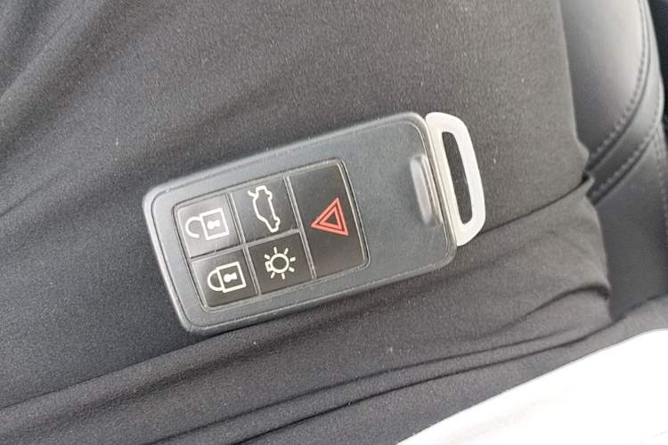 Used Volvo V40 2017 T3 Zhiya Edition Vehicle Key