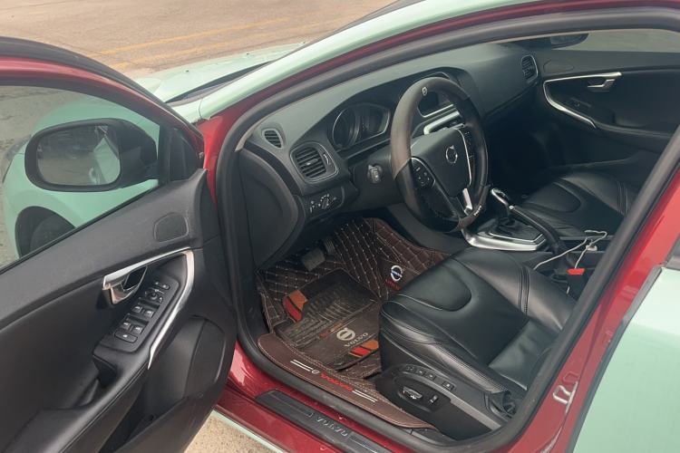 Used Volvo V40 2017 T3 Zhiyi Edition Driver Seat