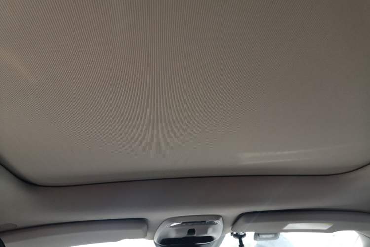 Used Volvo V40 2017 T3 Zhiyi Edition Headliner