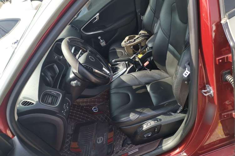 Used Volvo V40 2017 T3 Zhiyi Edition Left Front Seat