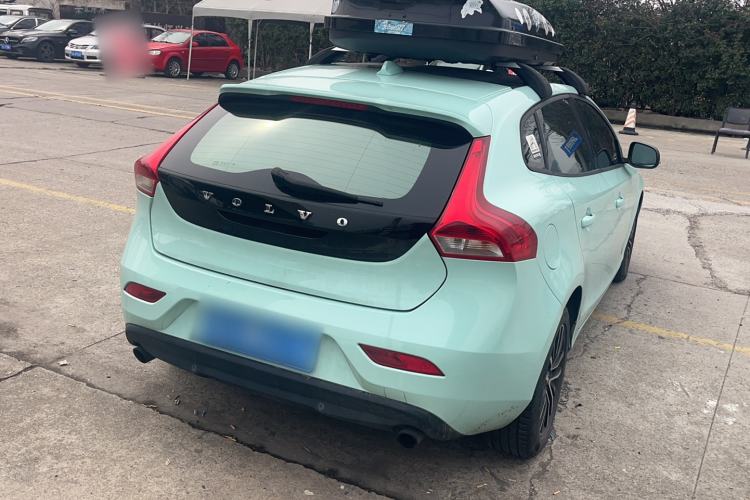 Used Volvo V40 2017 T3 Zhiyi Edition Rear Right 45 Deg